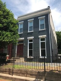 Building Photo - -- AVAILABLE JUNE 12TH -- 5 BR / 4.5 BA Nice house near VCU! Available June 12th!