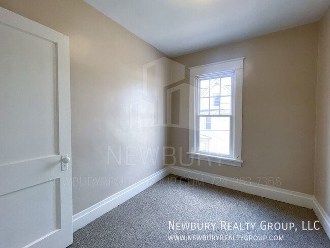 Building Photo - 317 Wilson Ave