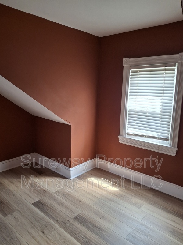 Building Photo - 878 Haddon Ave