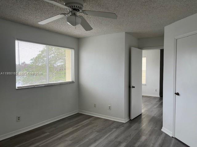 Building Photo - 12430 Vista Isles Dr