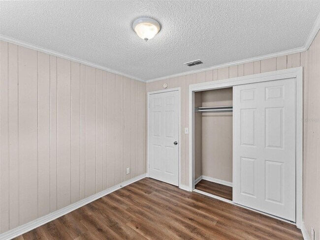 Building Photo - 1602 E New Orleans Ave