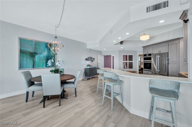 Building Photo - 263 Barefoot Beach Blvd