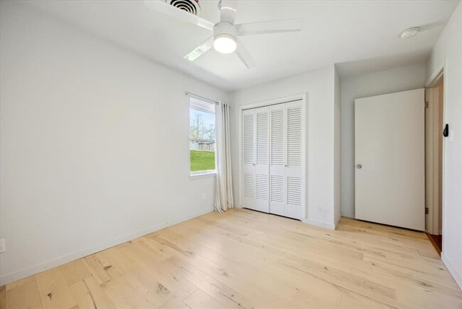 Building Photo - 6716 Haney Dr