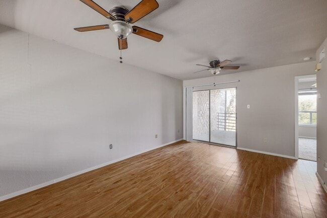 Building Photo - PARKER SQUARE CONDO - NEAR DOWNTOWN - PRIV...
