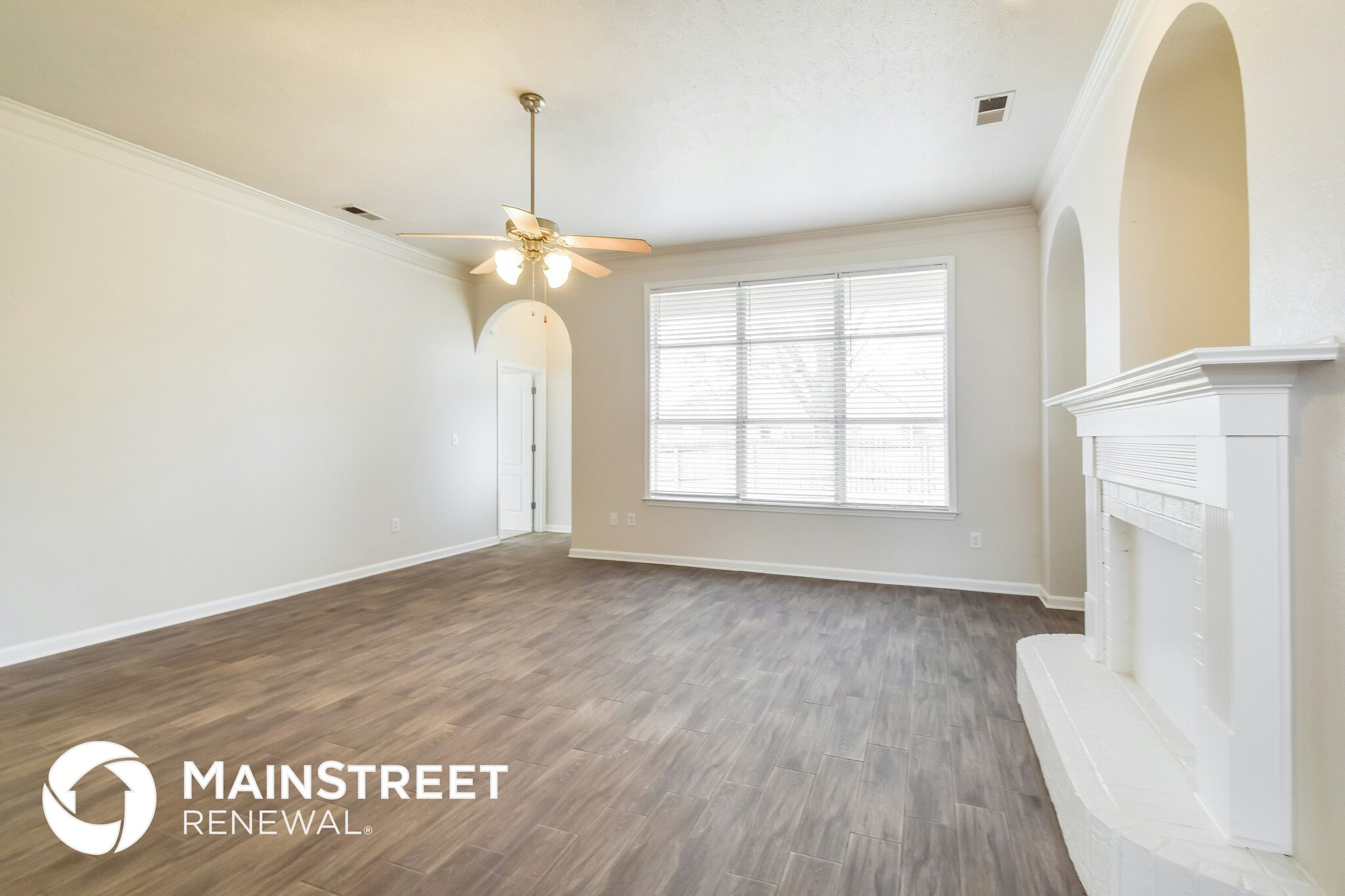 Building Photo - 4181 Amherst Dr