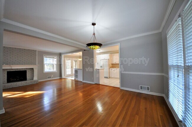 Building Photo - 5614 Chamblee Dunwoody Rd