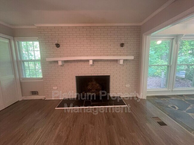 Building Photo - 224 Cold Creek Dr