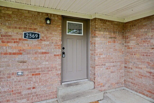 Building Photo - 2569 Richmar Dr