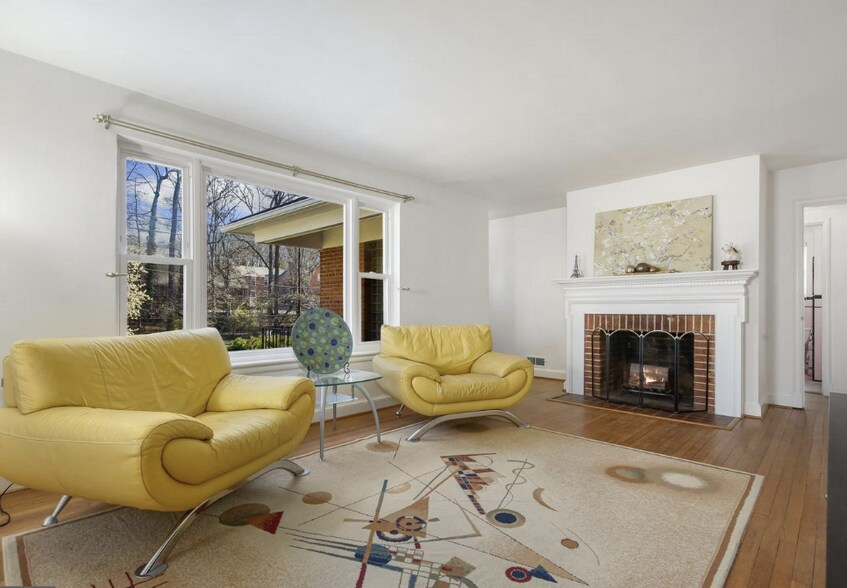 Building Photo - 5612 Massachusetts Ave