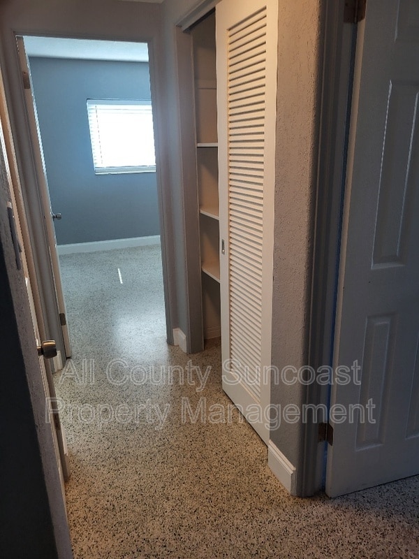 Building Photo - 2008 59th St S