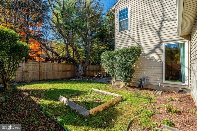 Building Photo - 5617 Gosling Dr