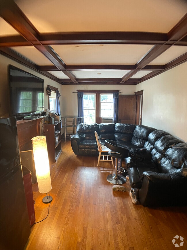 Building Photo - 163 Allston St