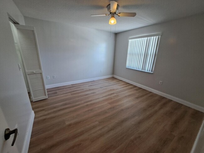Building Photo - 12349 NW 53rd St