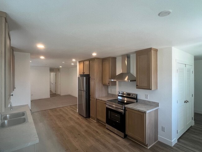 Building Photo - 22936 W Forest Pleasant Pl