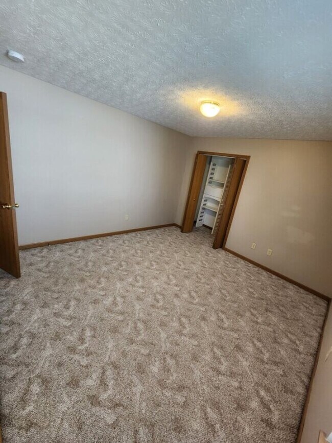 Building Photo - 2399 Hopkins Dr