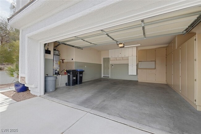 Building Photo - 2405 Esteem Ridge Dr