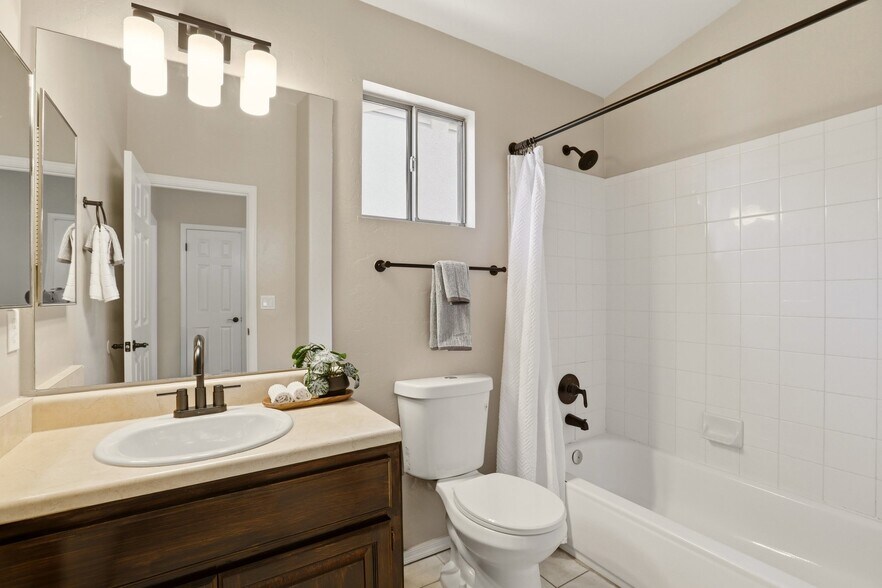 Building Photo - 7740 S Lions Spring Way