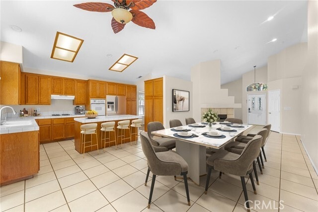 Building Photo - 35330 Rancho Rd