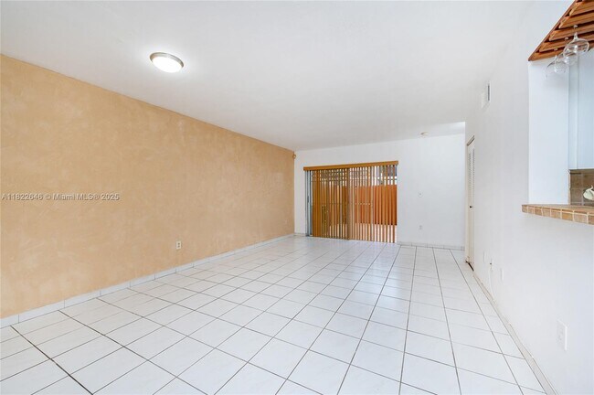 Building Photo - 12521 NW 11th Ln