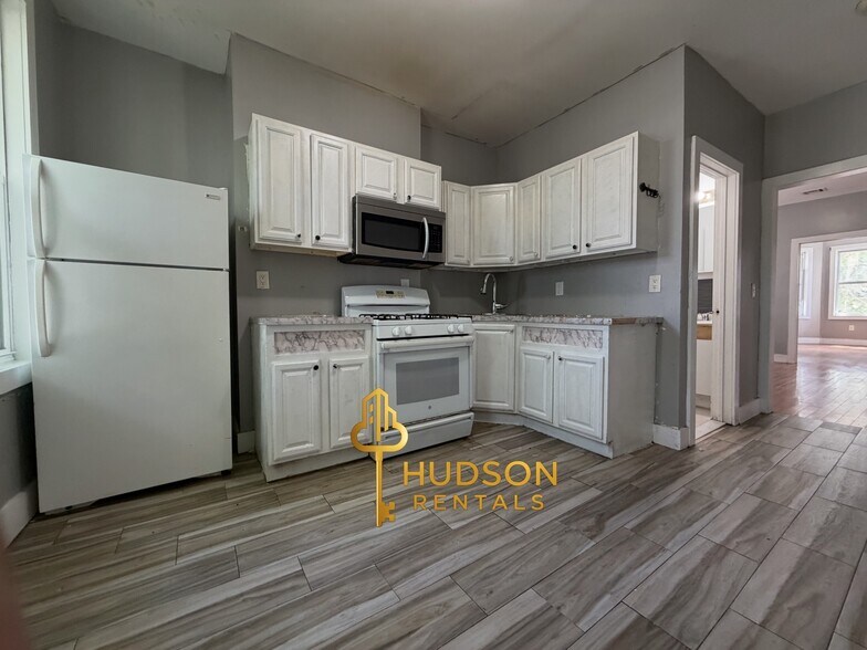 Building Photo - 230 Wilkinson Ave