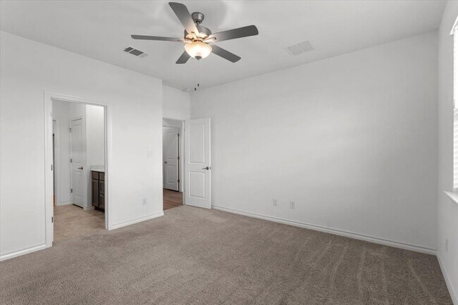 Building Photo - 500 Stinchcomb Rd