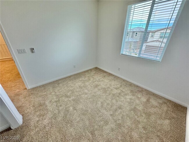 Building Photo - 9897 Angel Valley Dr