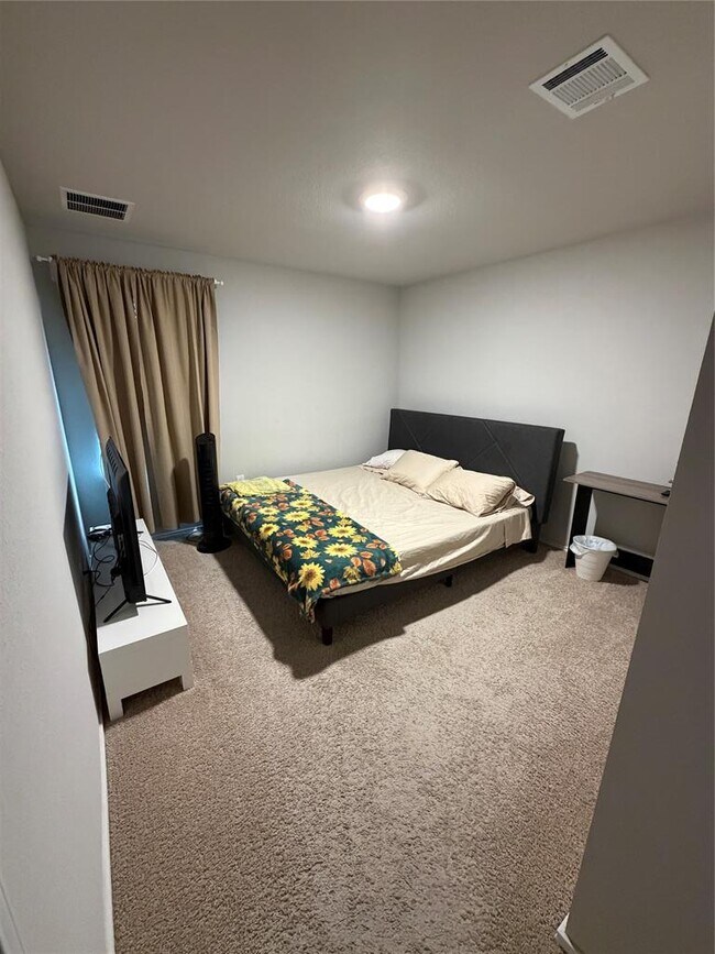 Building Photo - 5708 Berriweather Dr