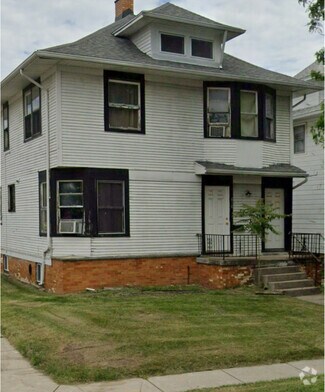 Building Photo - 818 Phillips Ave