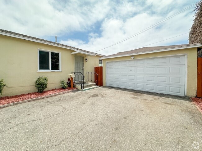Building Photo - 4520 Marine Ave