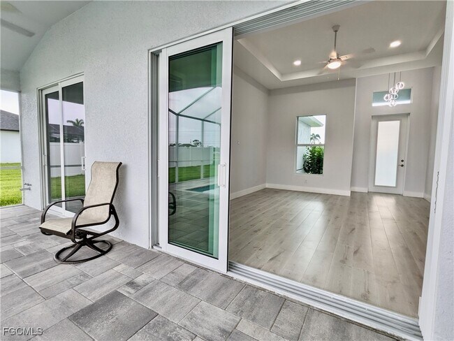 Building Photo - 3027 SW 16th Pl