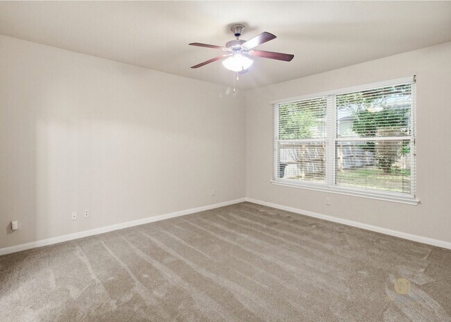 Building Photo - Welcome to this spacious two-story home located in the Enclave at Westover Hills on San Antonio's...