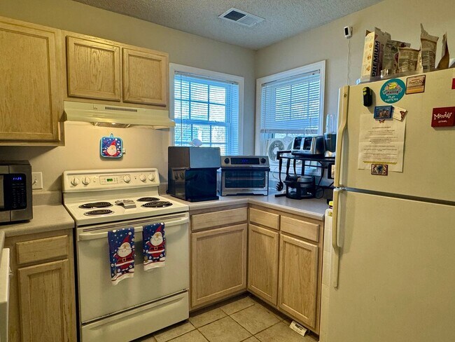 Building Photo - 3730 Pardue Woods Pl