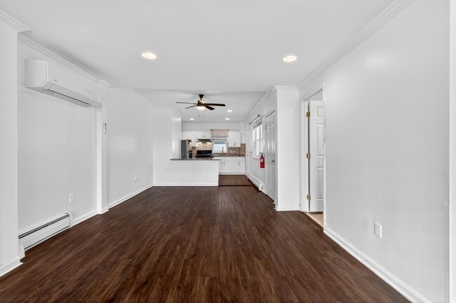 Building Photo - 104 McAdoo Ave