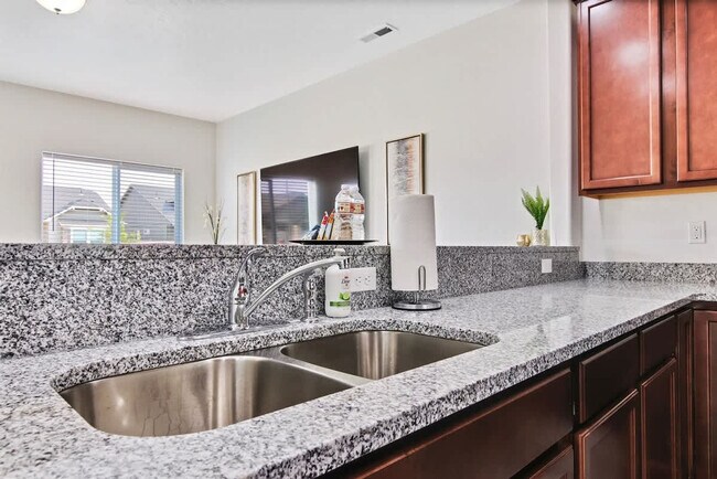 Building Photo - 5553 E Bollo St