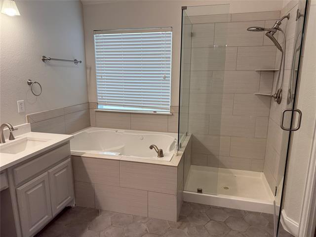 Building Photo - 771 Bradford St