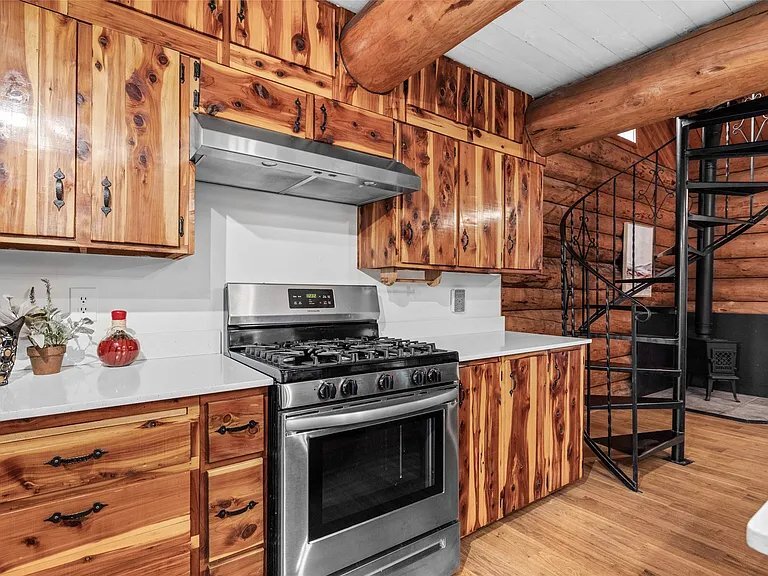Building Photo - 295 Tally Lake Campground Rd