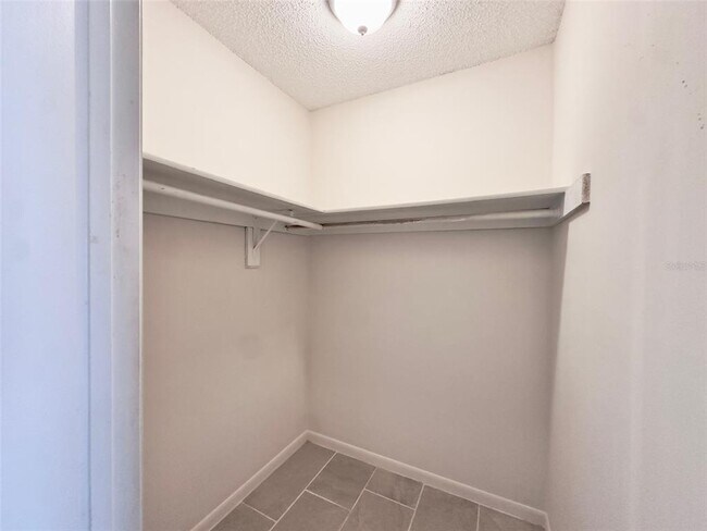 Building Photo - 455 Alt 19
