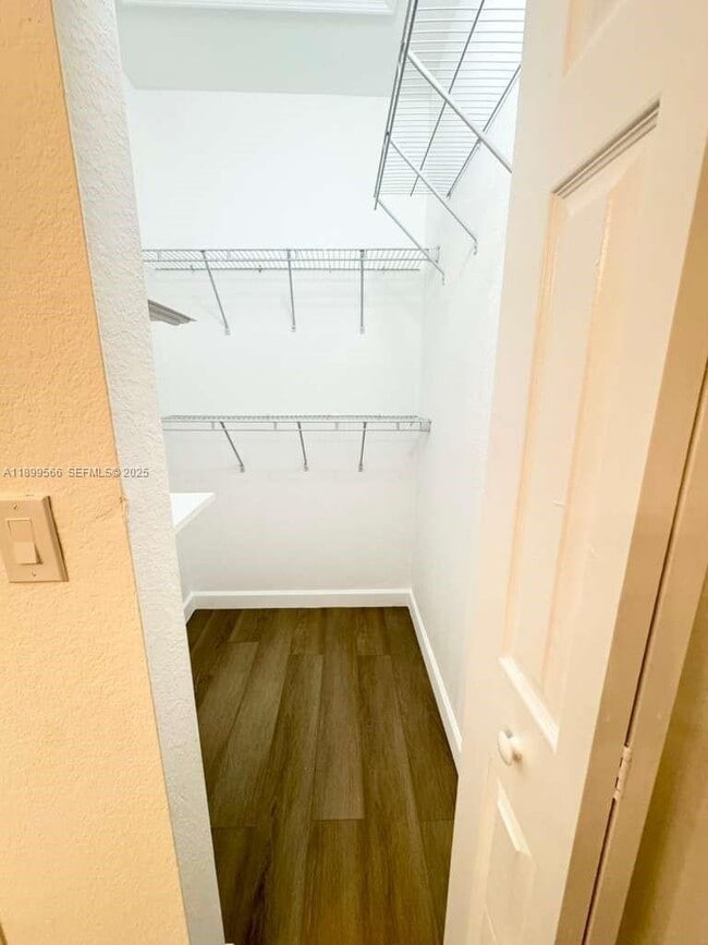 Building Photo - 2962 NW 35th Ave