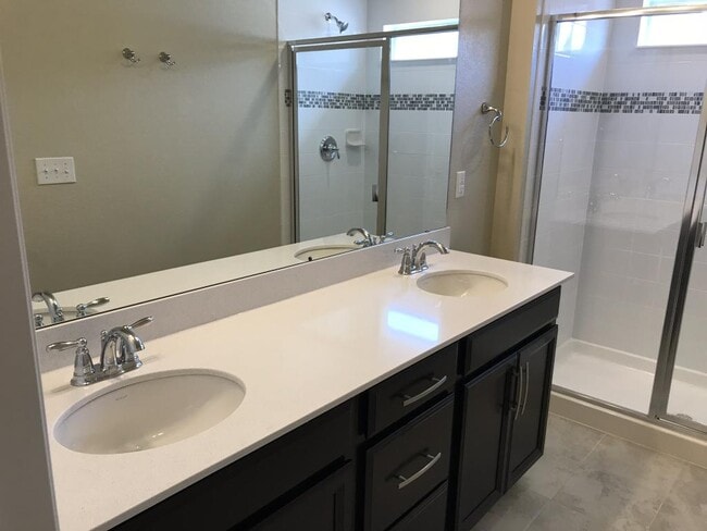 Building Photo - 15816 E Otero Ave