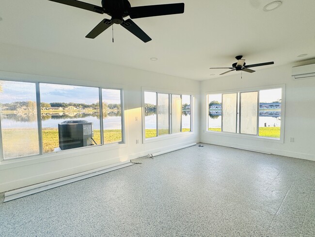 Building Photo - 13815 Good Life Rd