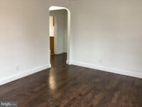 Building Photo - 615 Broadway