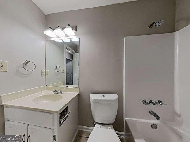 Building Photo - 968 Country Oaks Ct