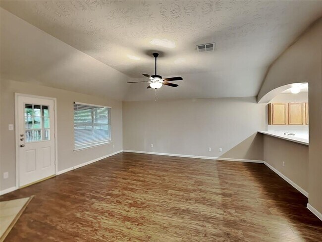 Building Photo - 7010 Grant Dr