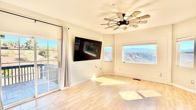 Building Photo - Spacious Two-Story Country Home with Amazing Views Looking out, and Privately Fenced and Gated Ya...