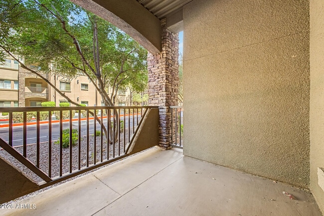 Building Photo - 5450 E Deer Valley Dr