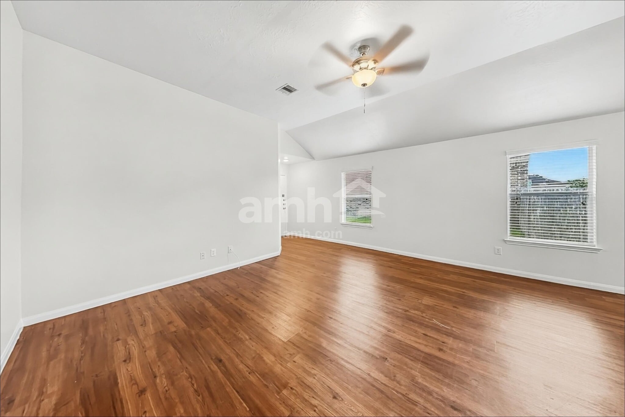Building Photo - 3934 Hawthorn Glen Ct