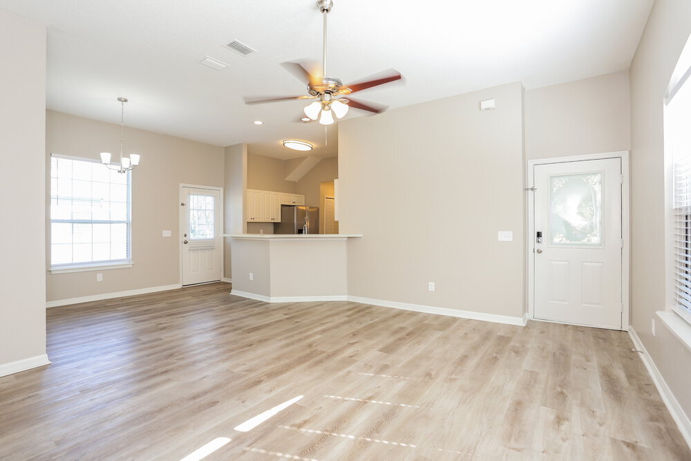 Building Photo - 213 Park Ave