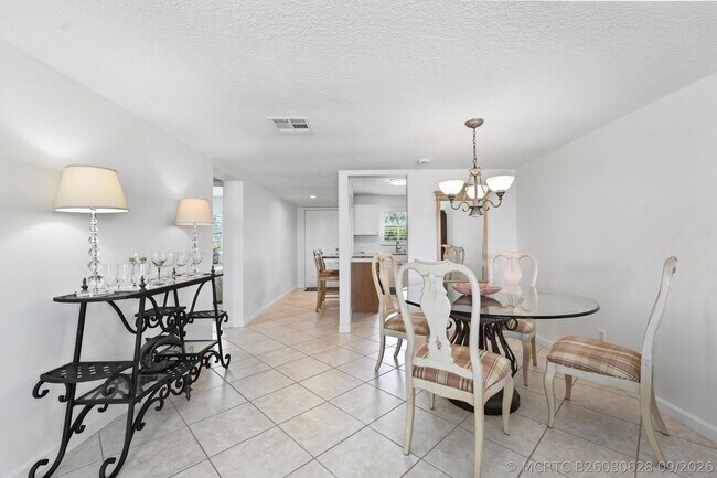 Building Photo - 1300 Seaway Dr