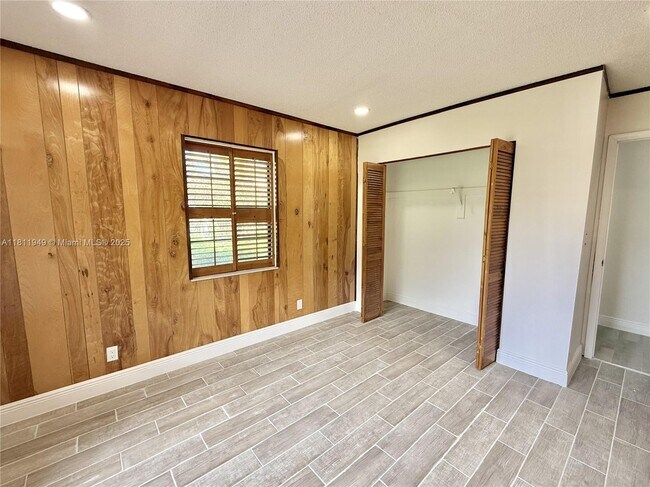 Building Photo - 9788 NW 3rd Manor