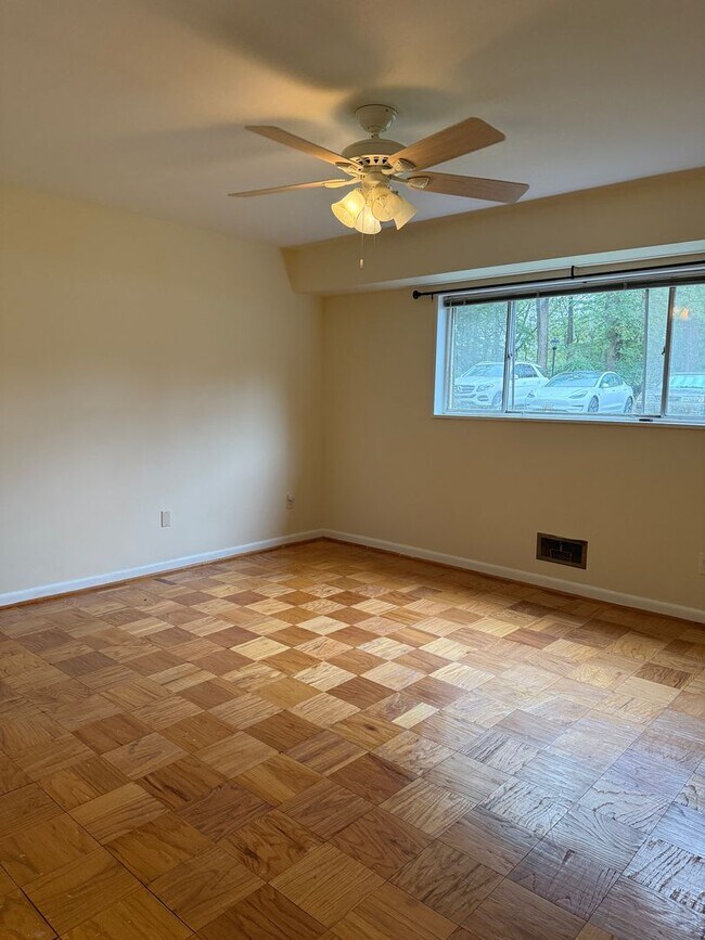 Building Photo - Commuter’s Dream! Large 2BR/2BA Condo Steps from Metro – All Utilities Included!